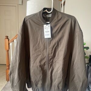 Zara Green Lightweight Jacket with Stand-Up Collar